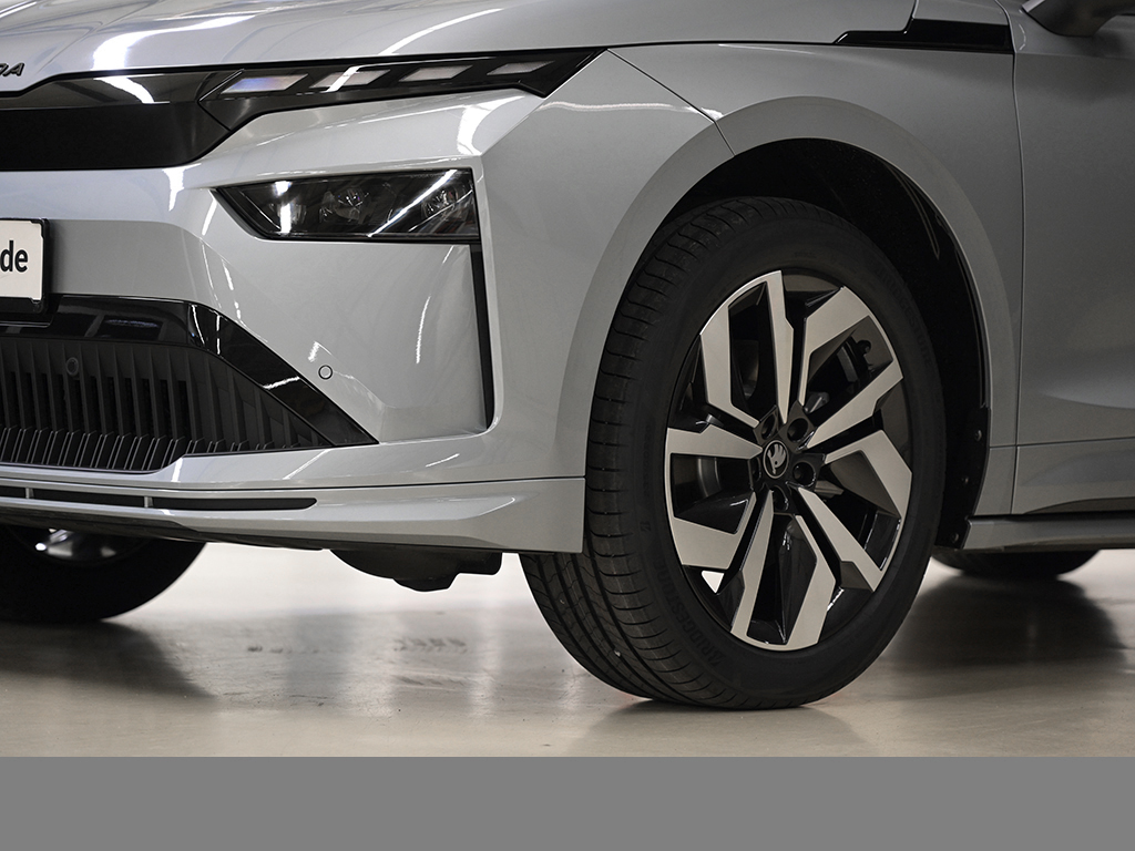 Skoda Enyaq 60 SPORTLINE AHK MATRIXLED eKLAPPE NAVI