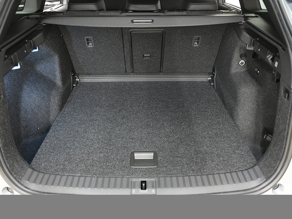 Skoda Enyaq 60 SPORTLINE AHK MATRIXLED eKLAPPE NAVI