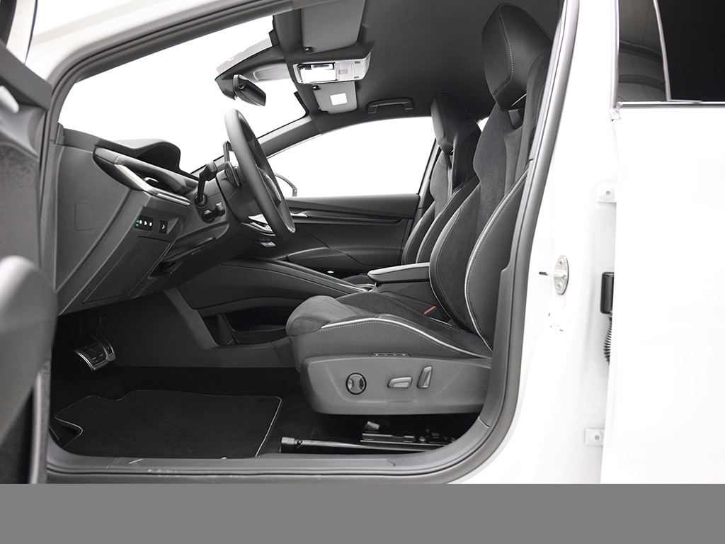 Skoda Enyaq 60 SPORTLINE AHK MATRIXLED eKLAPPE NAVI