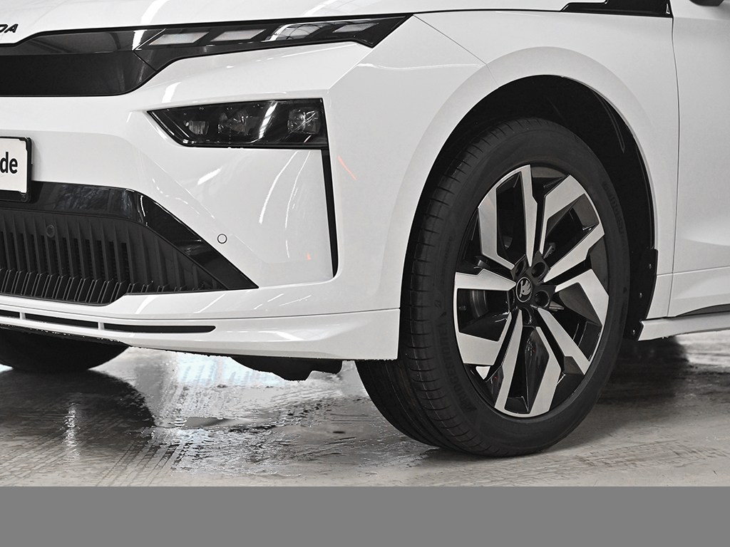 Skoda Enyaq 60 SPORTLINE AHK MATRIXLED eKLAPPE NAVI