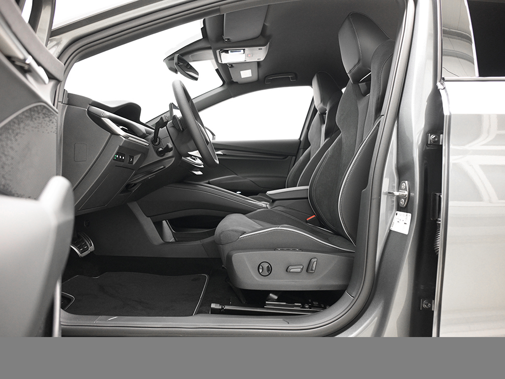 Skoda Enyaq 60 SPORTLINE AHK MATRIXLED eKLAPPE NAVI