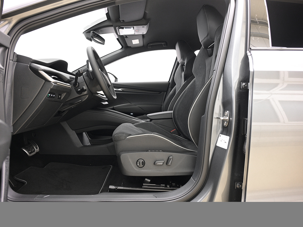 Skoda Enyaq 60 SPORTLINE AHK MATRIXLED eKLAPPE NAVI