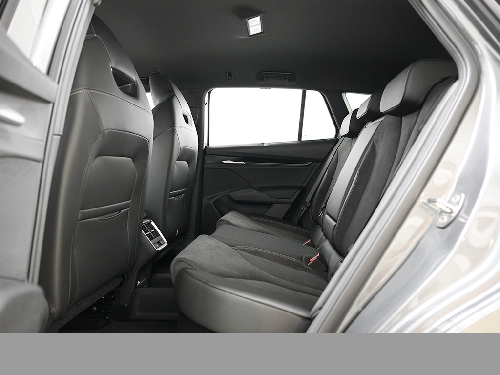 Skoda Enyaq 60 SPORTLINE AHK MATRIXLED eKLAPPE NAVI