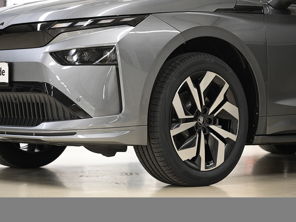 Skoda Enyaq 60 SPORTLINE AHK MATRIXLED eKLAPPE NAVI