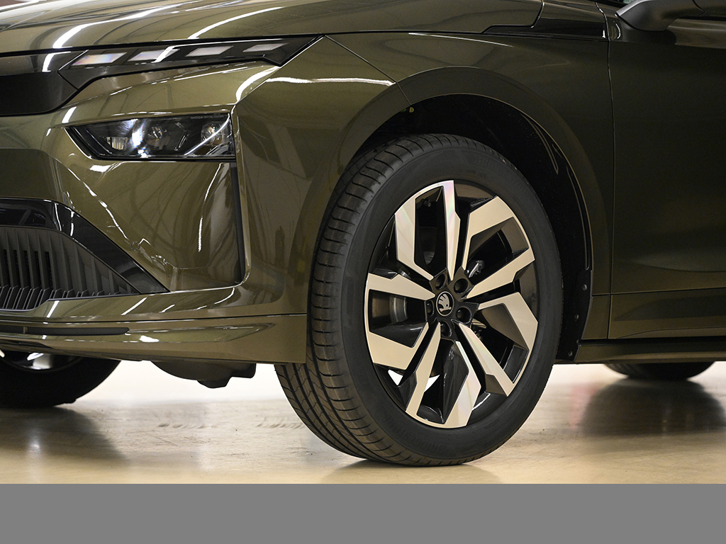 Skoda Enyaq 60 SPORTLINE AHK MATRIXLED eKLAPPE NAVI