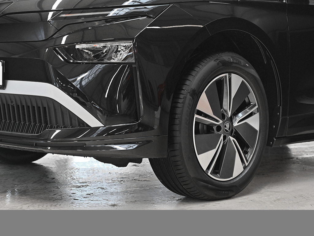 Skoda Enyaq 60 AHK eKLAPPE NAVI SITZHZG