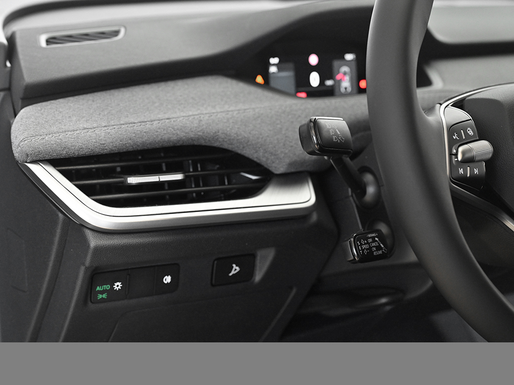 Skoda Enyaq 60 AHK eKLAPPE NAVI SITZHZG