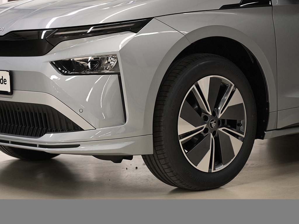 Skoda Enyaq 60 AHK WÄRMEPUMPE eKLAPPE KEYLESS LM19