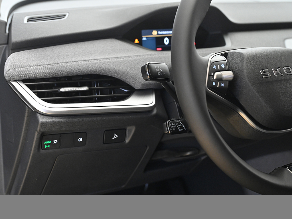 Skoda Enyaq 60 AHK WÄRMEPUMPE eKLAPPE KEYLESS LM19