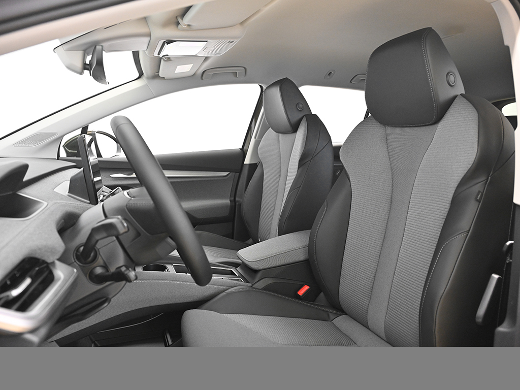 Skoda Enyaq 60 AHK WÄRMEPUMPE eKLAPPE KEYLESS LM19