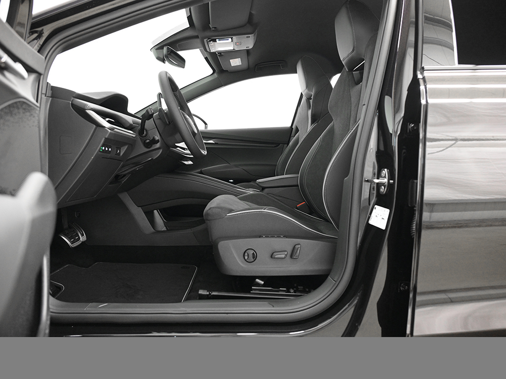 Skoda Enyaq 60 SPORTLINE AHK MATRIXLED eKLAPPE NAVI