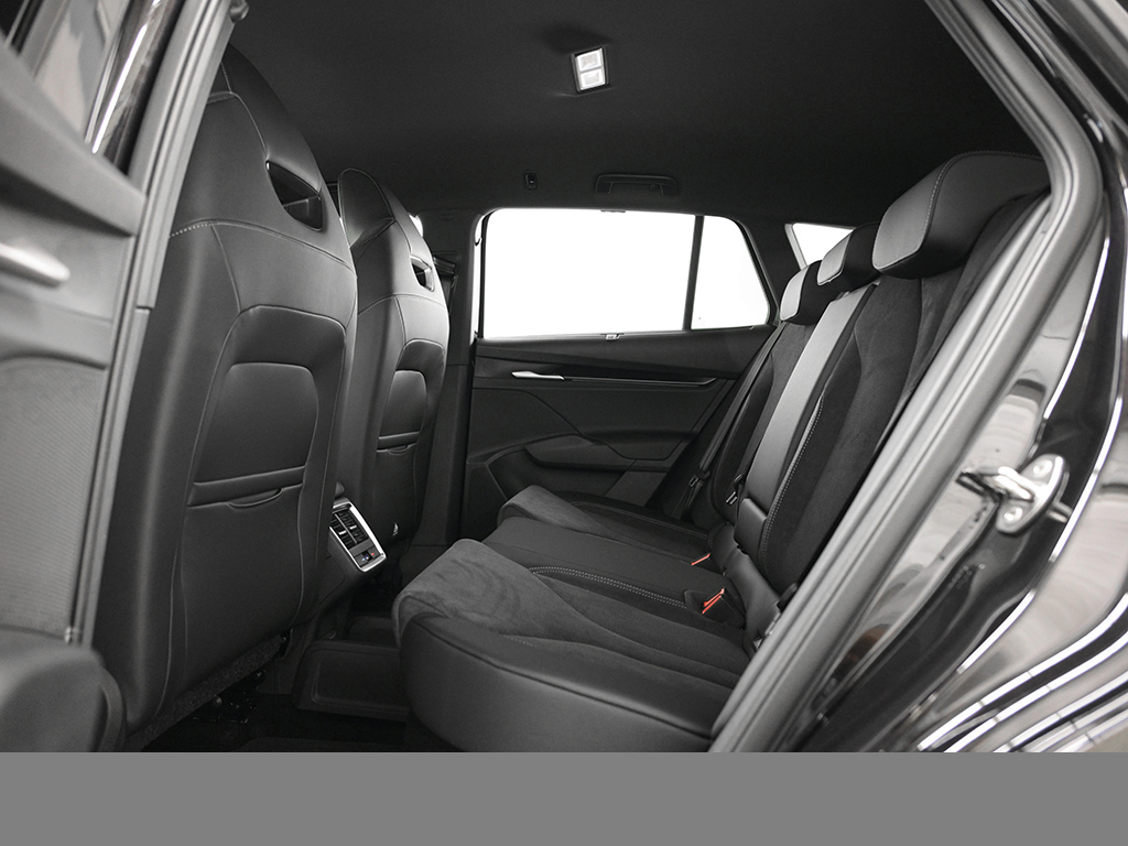 Skoda Enyaq 60 SPORTLINE AHK MATRIXLED eKLAPPE NAVI