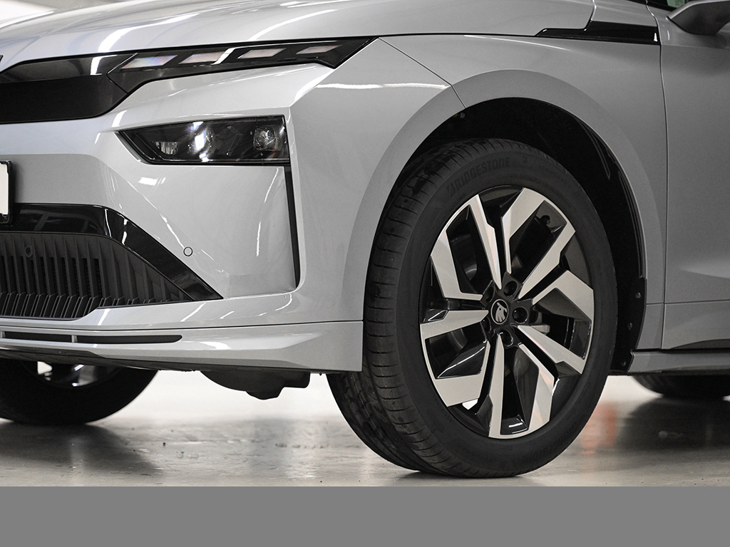 Skoda Enyaq 60 SPORTLINE AHK eKLAPPE CAM MATRIXLED