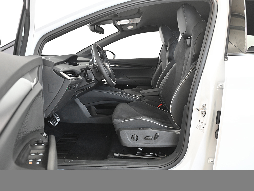 Skoda Enyaq 60 SPORTLINE AHK MATRIXLED eKLAPPE NAVI