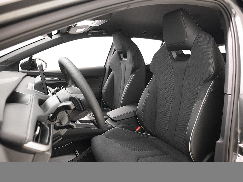 Skoda Enyaq 60 SPORTLINE AHK MATRIXLED eKLAPPE NAVI