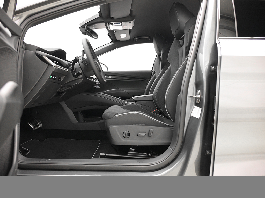 Skoda Enyaq 60 SPORTLINE AHK MATRIXLED eKLAPPE NAVI