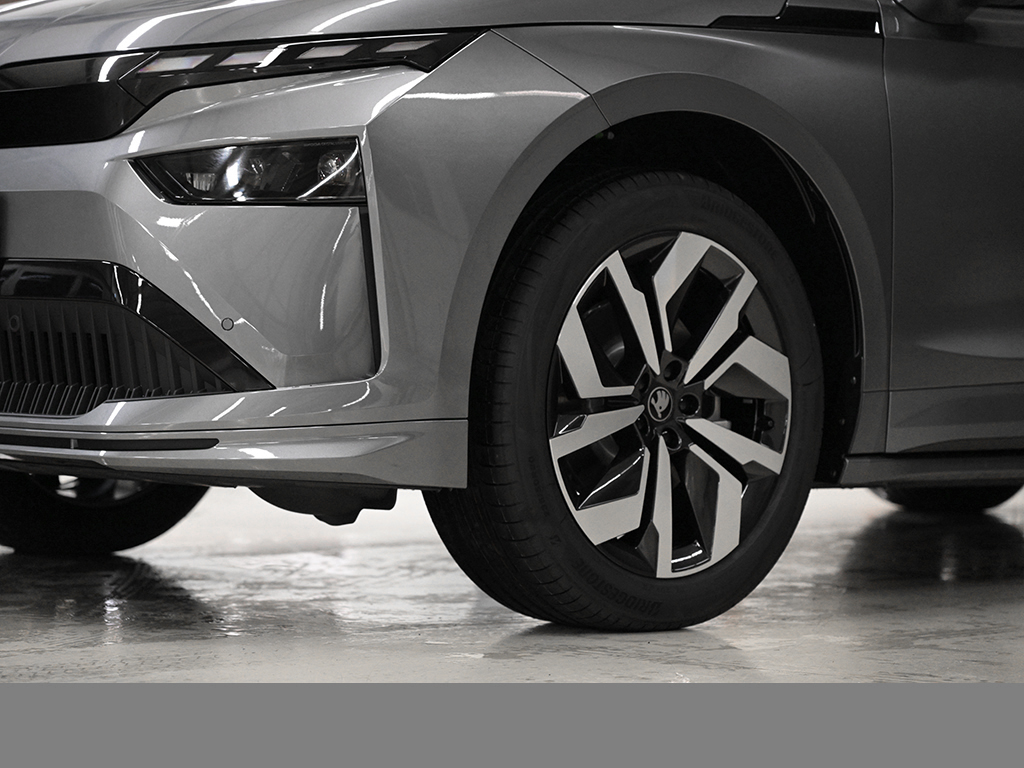 Skoda Enyaq 60 SPORTLINE AHK MATRIXLED eKLAPPE NAVI