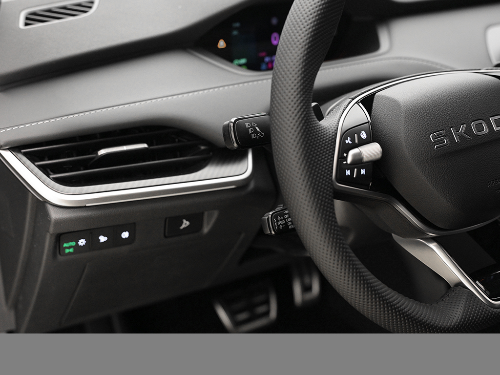 Skoda Enyaq 60 SPORTLINE AHK MATRIXLED eKLAPPE NAVI