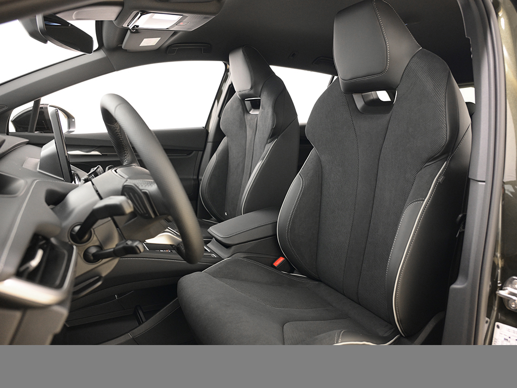 Skoda Enyaq 60 SPORTLINE AHK MATRIXLED eKLAPPE NAVI