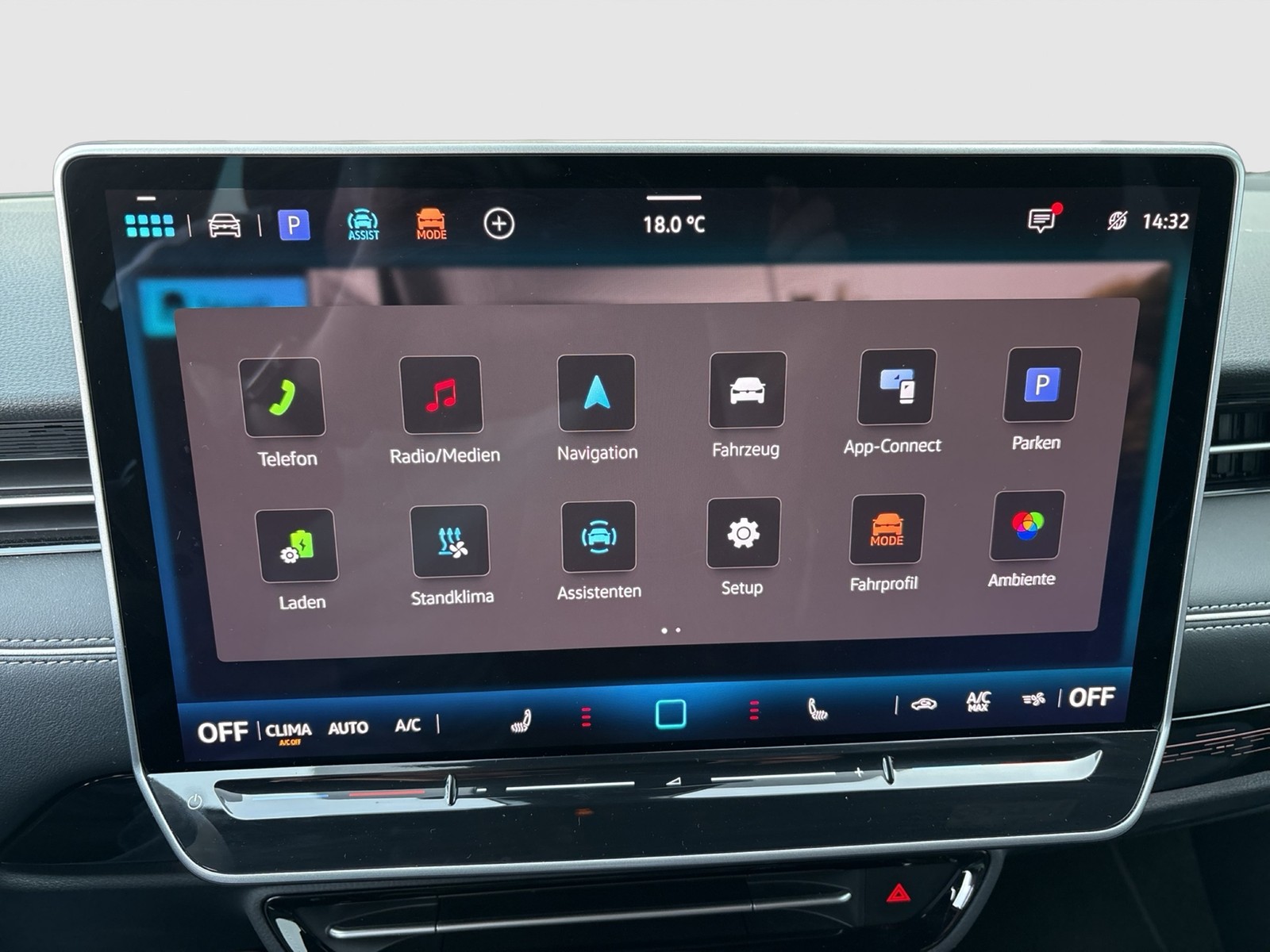 Volkswagen ID.7 Tourer PRO BLACKSTYLE WÄRMEPUMPE AHK 360CAM