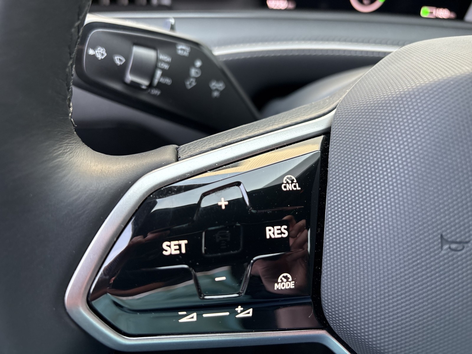 Volkswagen ID.7 Tourer PRO BLACKSTYLE WÄRMEPUMPE AHK 360CAM