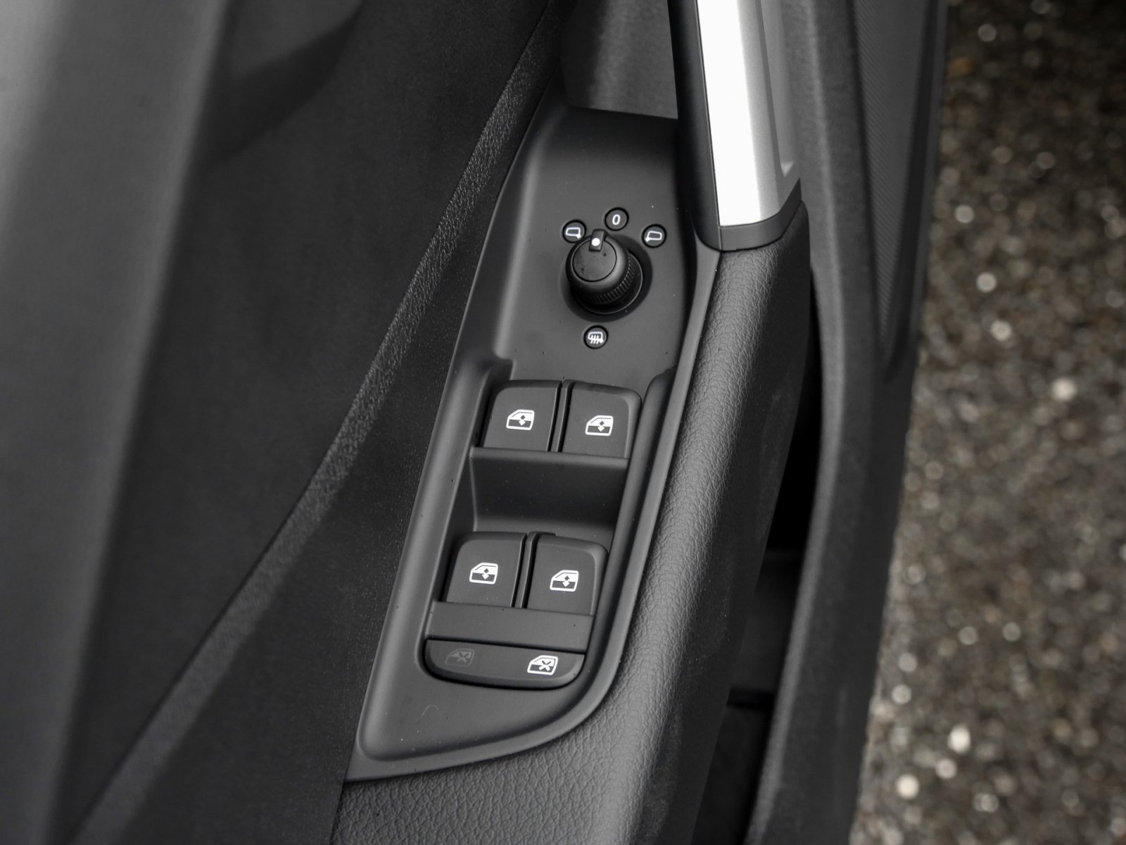 Audi Q2 30 TFSI advanced SmartphoneInterface+Sonnenschutzverglasung+Stoßfänger Volllackierung+Sitzheizung