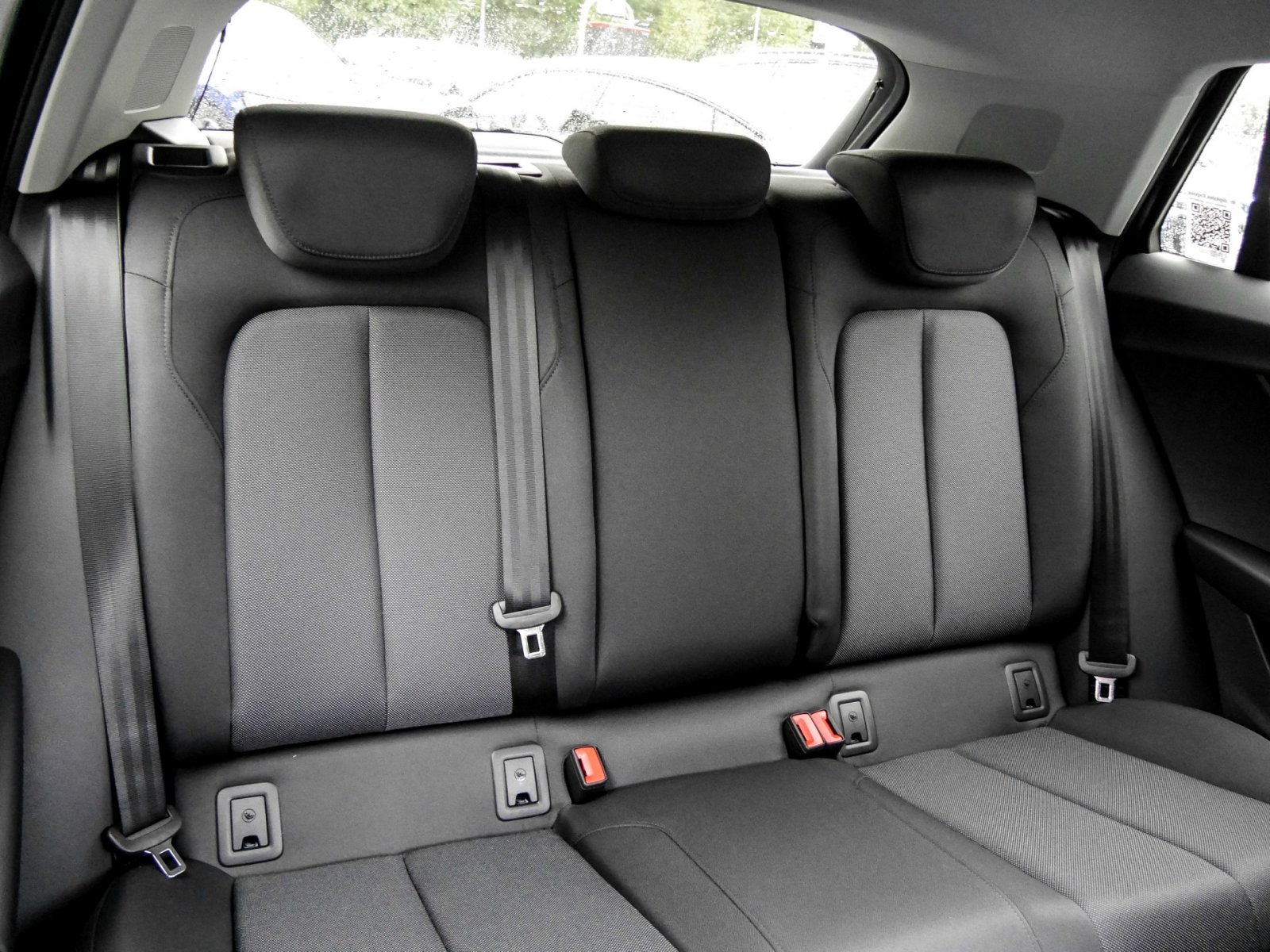 Audi Q2 30 TFSI advanced SmartphoneInterface+Sonnenschutzverglasung+Stoßfänger Volllackierung+Sitzheizung