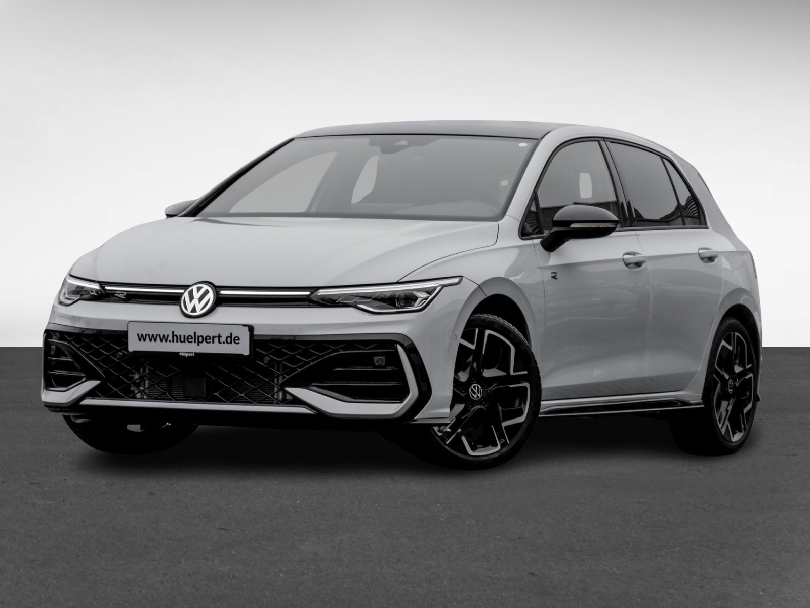 Volkswagen Golf 1.5 R-LINE DSG BLACKSTYLE PANO AHK LM18