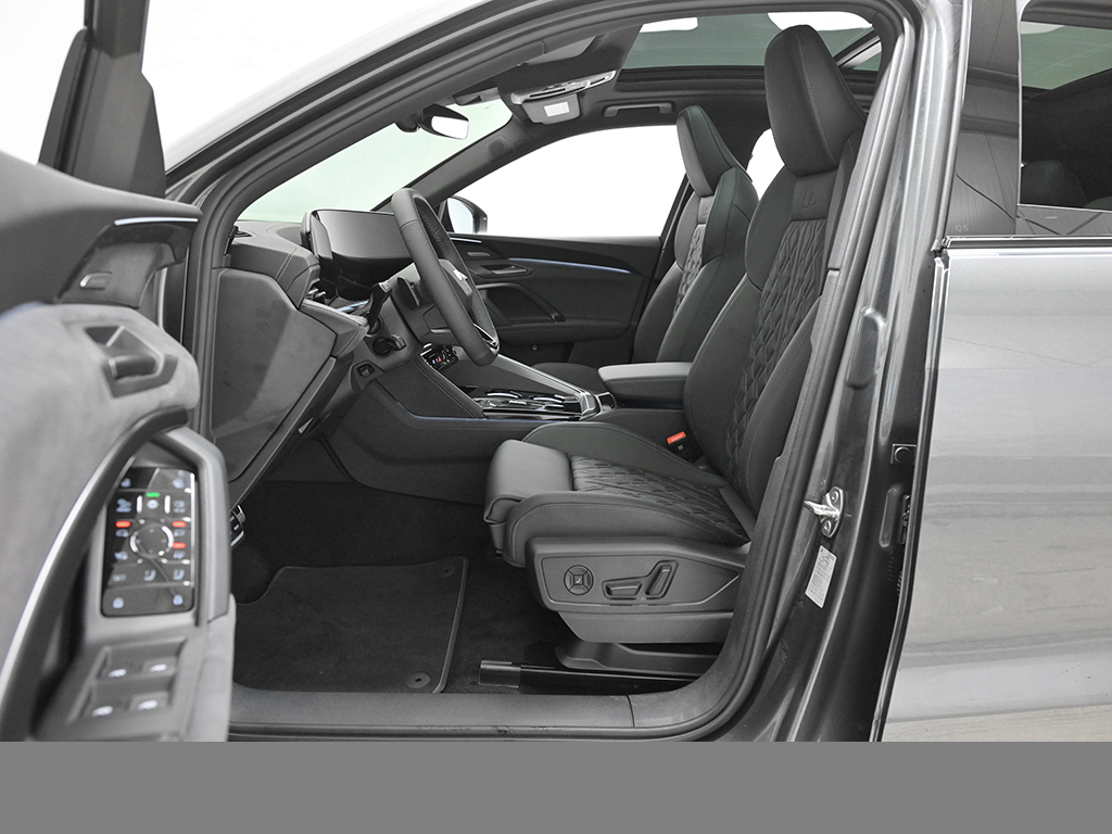 Audi Q5 SUV e-hybrid quattro S tronic S Line AdaptivesLuftfederfahrwerk+AHK+Pano+Sitzbelüftung