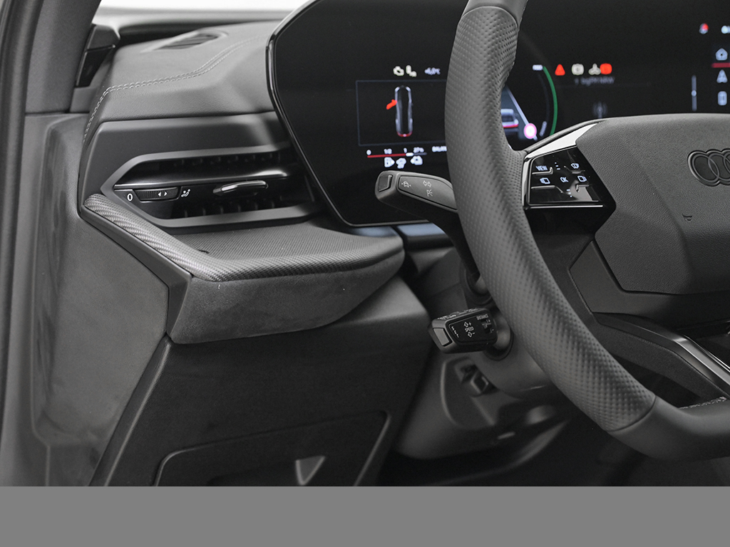 Audi Q5 SUV e-hybrid quattro S tronic S Line AdaptivesLuftfederfahrwerk+AHK+Pano+Sitzbelüftung