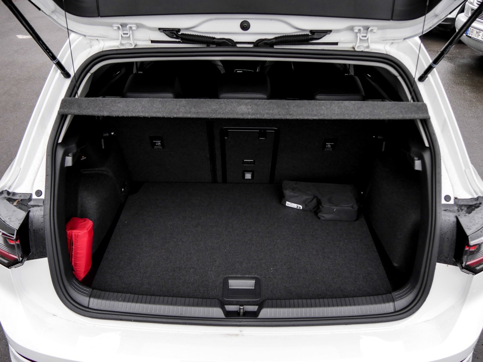 Volkswagen Golf 1.5 STYLE DSG PANO MATRIXLED AHK LM18