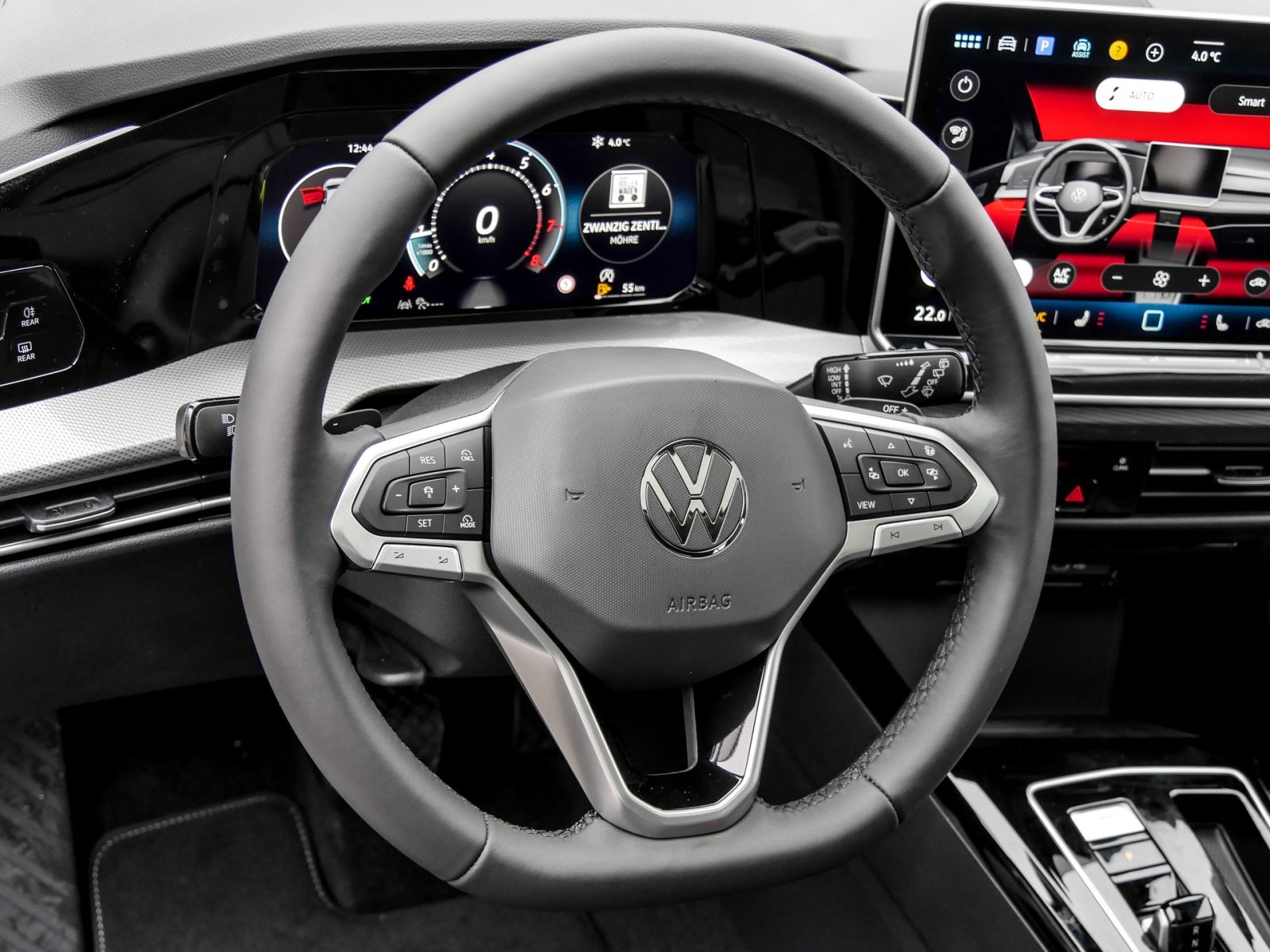 Volkswagen Golf 1.5 STYLE DSG PANO MATRIXLED AHK LM18