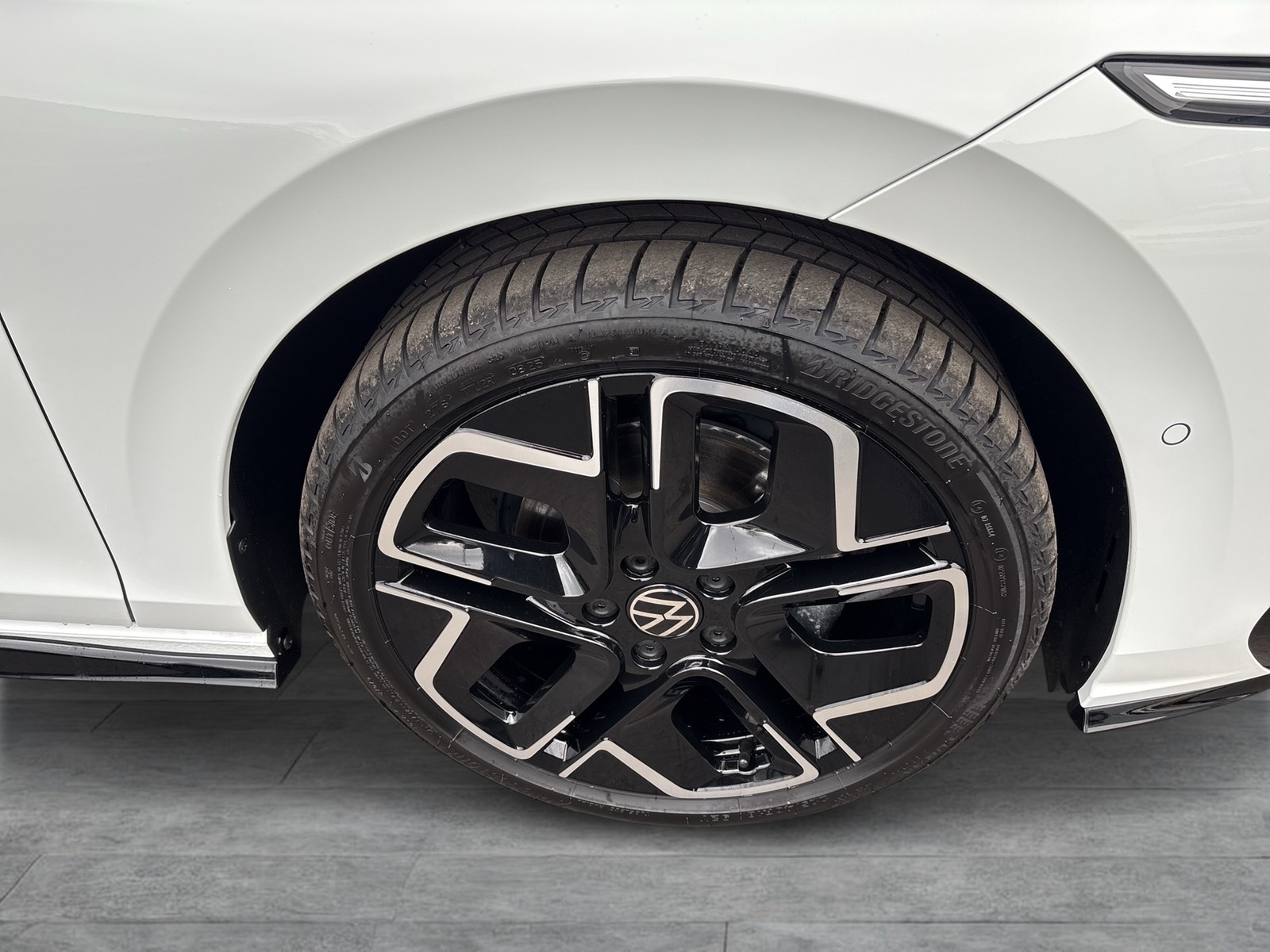 Volkswagen Golf Variant 1.5 R-LINE DSG BLACKSTYLE eKLAPPE