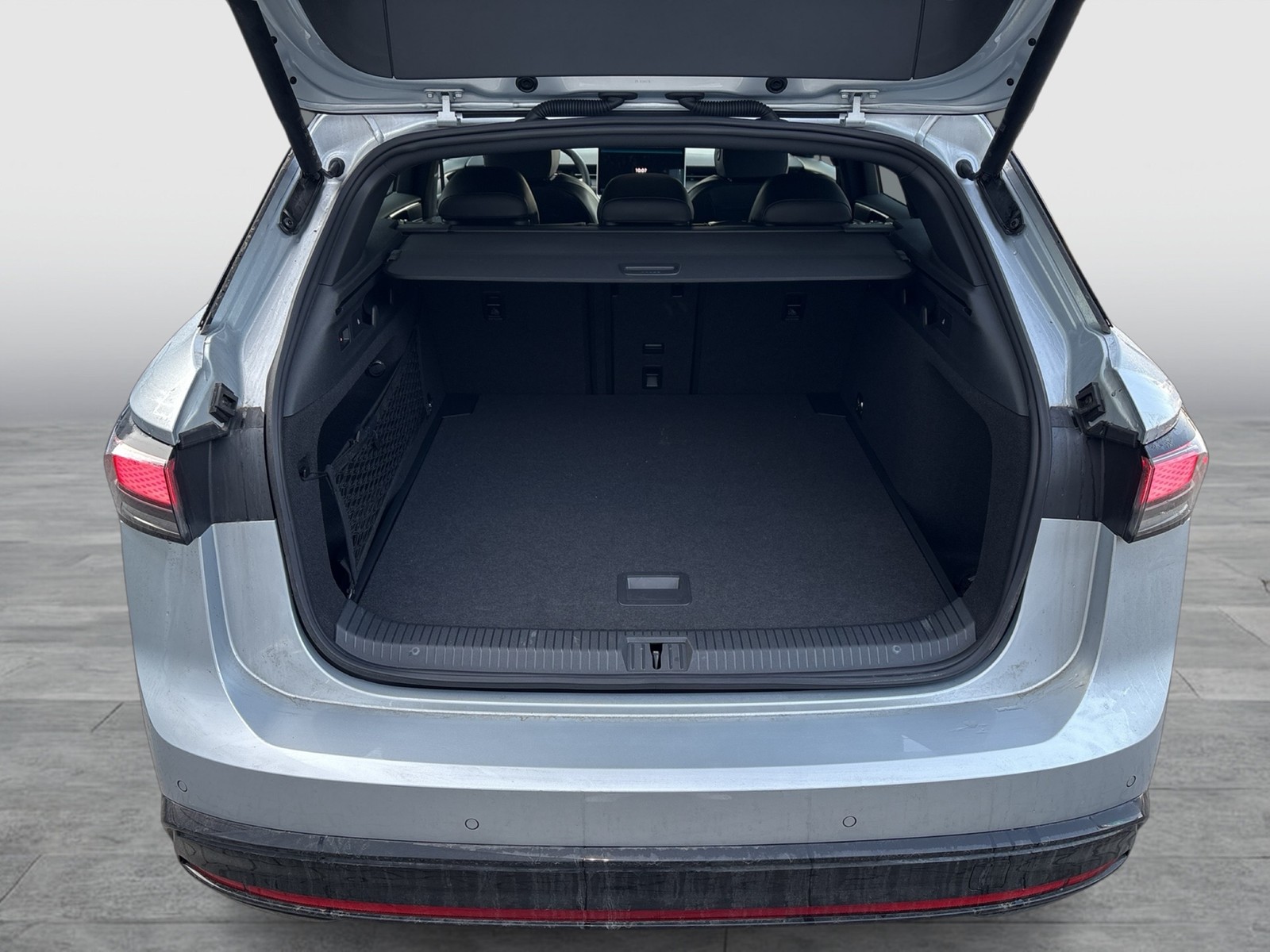 Volkswagen ID.7 Tourer PRO BLACKSTYLE WÄRMEPUMPE AHK 360CAM