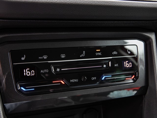 Volkswagen Tiguan 1.5 ACTIVE ACC ALU18 HEADUP eKLAPPE KAMERA
