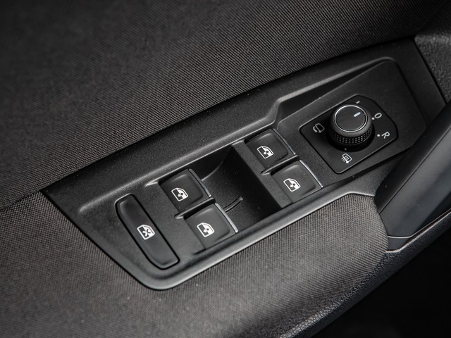 Volkswagen Tiguan 1.5 ACTIVE ACC ALU18 HEADUP eKLAPPE KAMERA