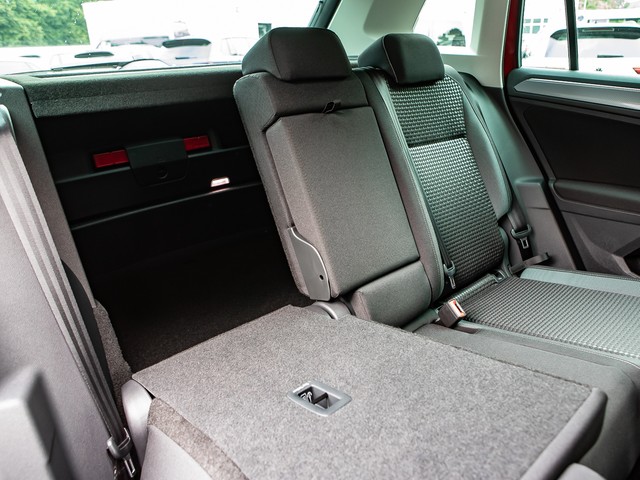 Volkswagen Tiguan 1.5 ACTIVE ACC ALU18 HEADUP eKLAPPE KAMERA