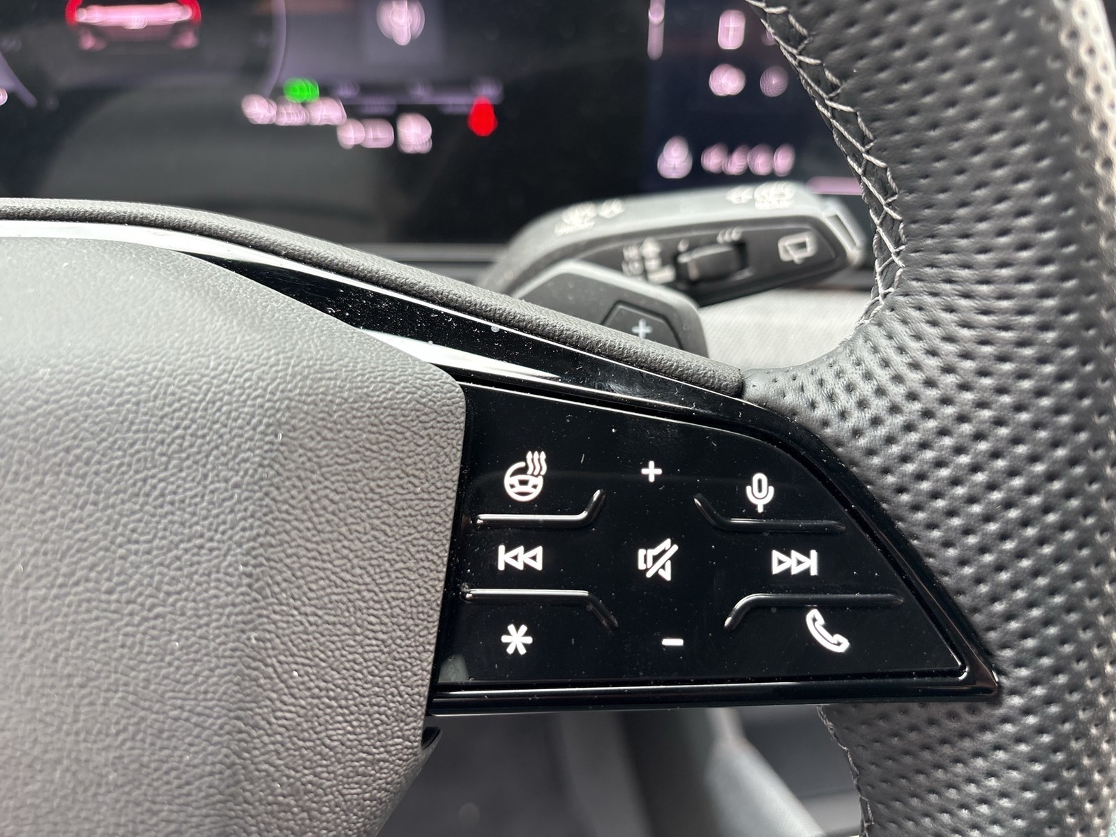 Audi A6 e-tron Avant performance S LINE AHK ACC LM21