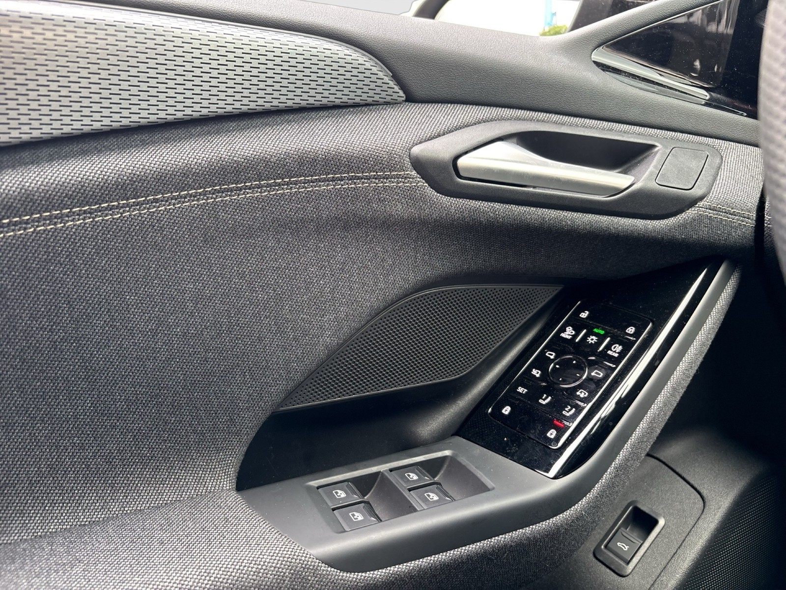 Audi A6 e-tron Avant performance S LINE AHK ACC LM21