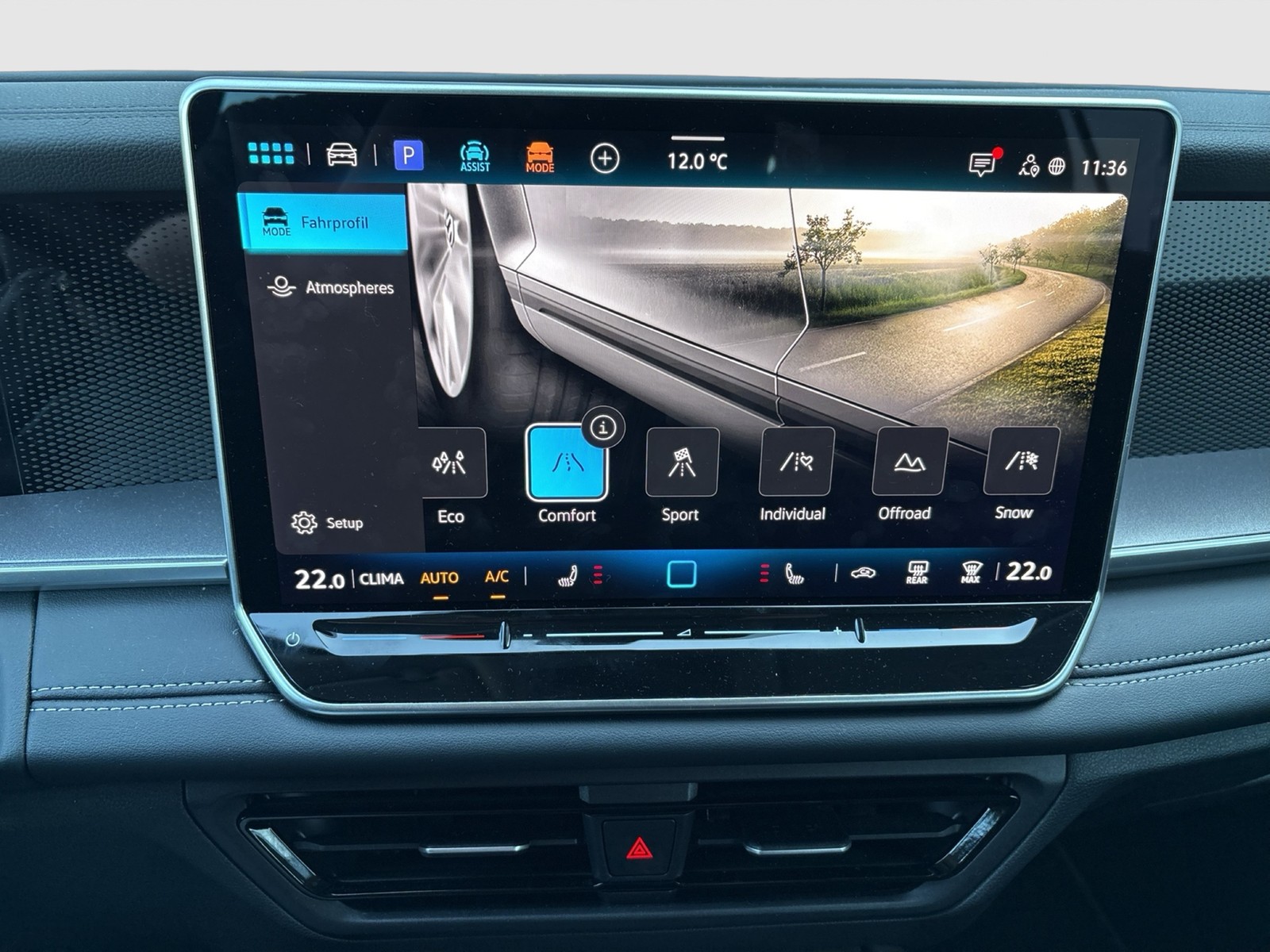 Volkswagen Tayron 2.0 LIFE 4X4 7SITZE AHK 360°CAM HD-MATRIX