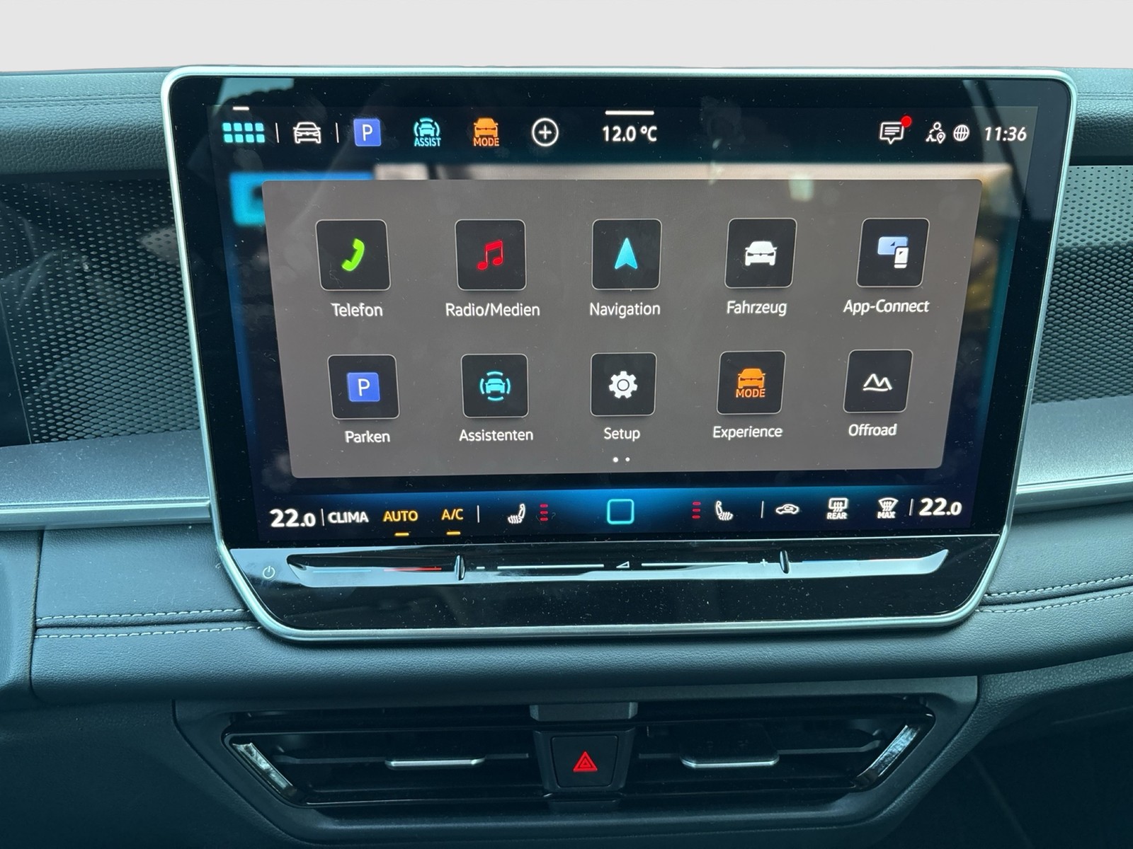 Volkswagen Tayron 2.0 LIFE 4X4 7SITZE AHK 360°CAM HD-MATRIX