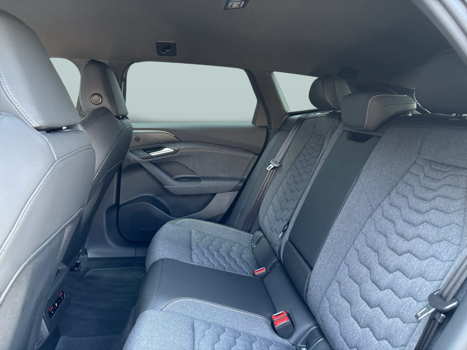 Audi A6 e-tron Avant performance S LINE AHK 360°CAM