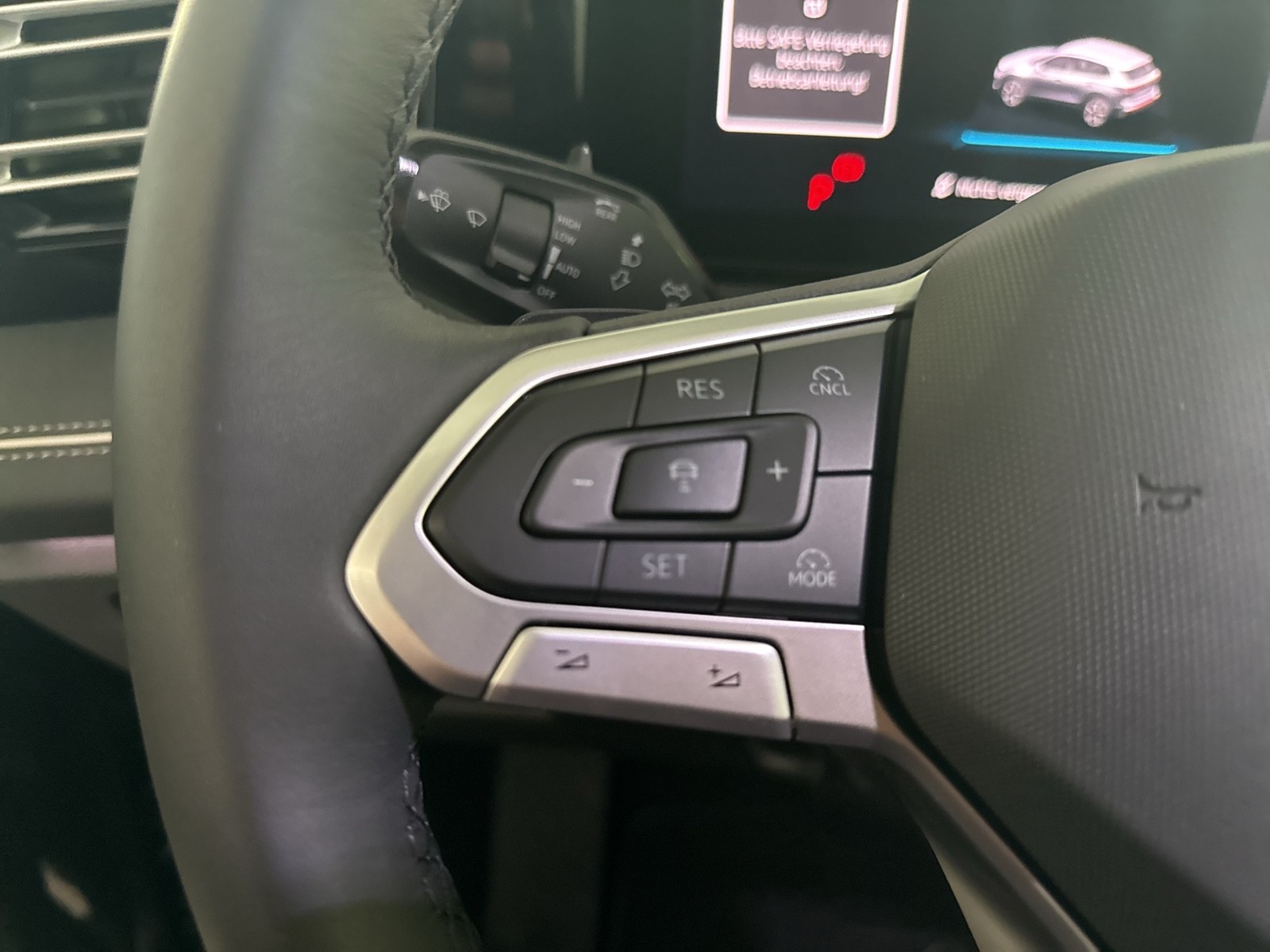 Volkswagen Tiguan 1.5 eTSI ELEGANCE DSG MATRIXLED 360CAM LM19 GARANTIE