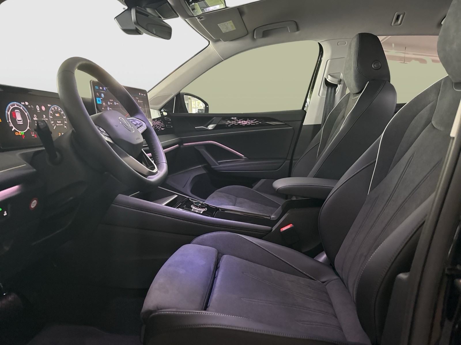 Volkswagen Tiguan 1.5 eTSI ELEGANCE DSG MATRIXLED 360CAM LM19 GARANTIE