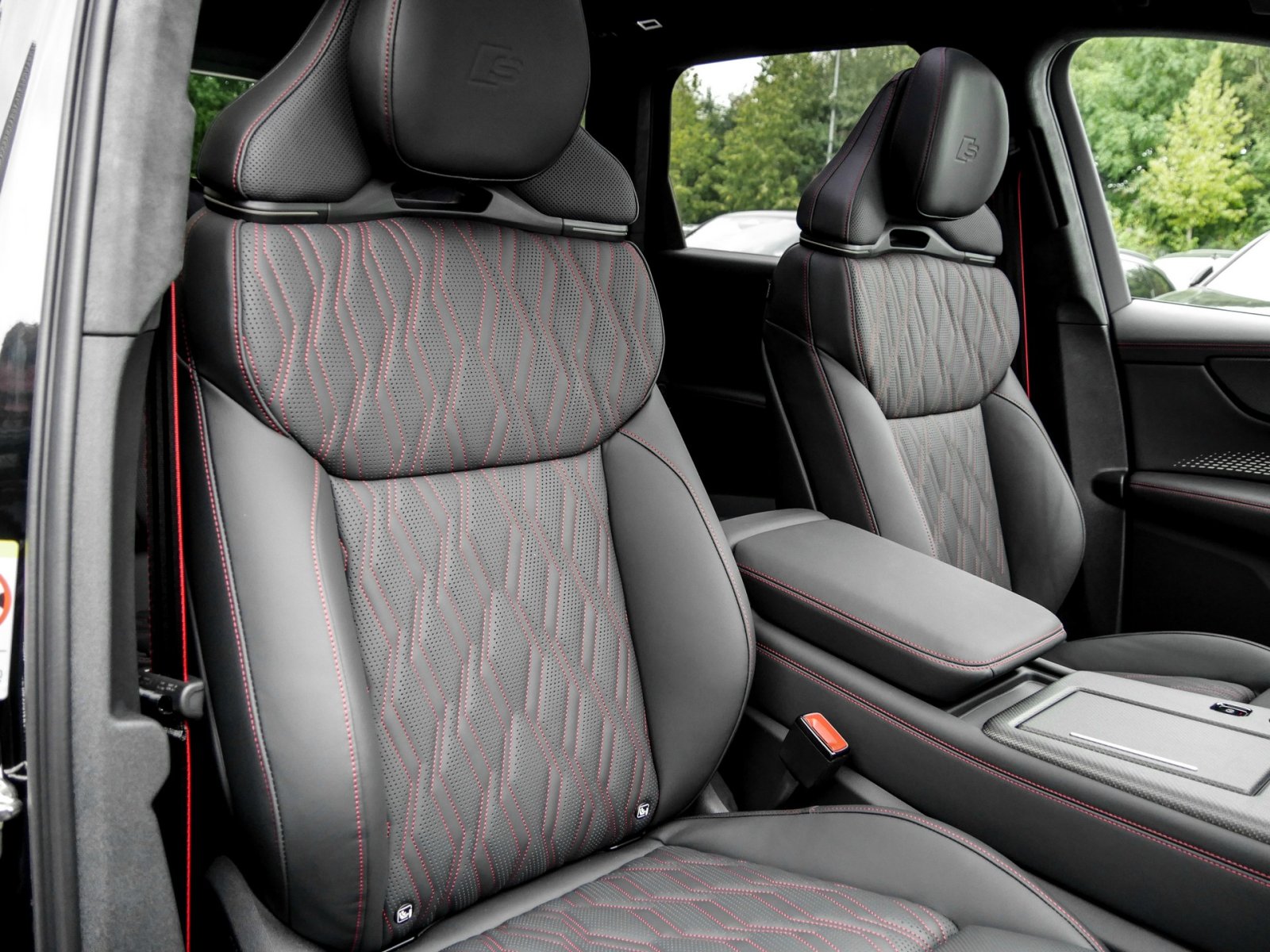 Audi Q7 S LINE 7SITZE AHK PANO B&O TECHPRO STANDHZG