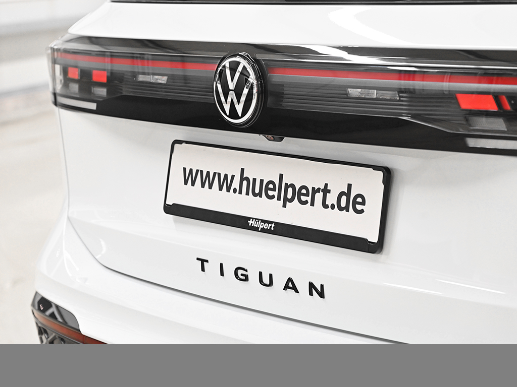 Volkswagen Tiguan 2.0 TDI R-LINE DSG BLACKSTYLE AHK MATRIXLED LM20