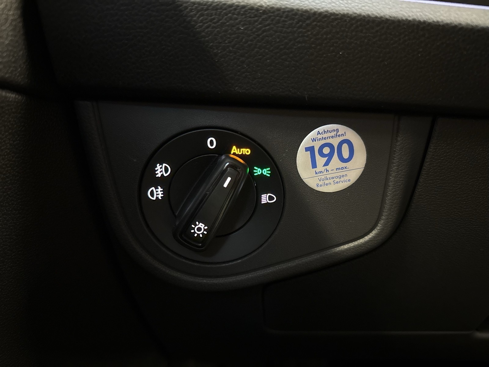 Volkswagen Taigo 1.5 STYLE AHK LM17 MATRIX CARPLAY SITZHEIZ
