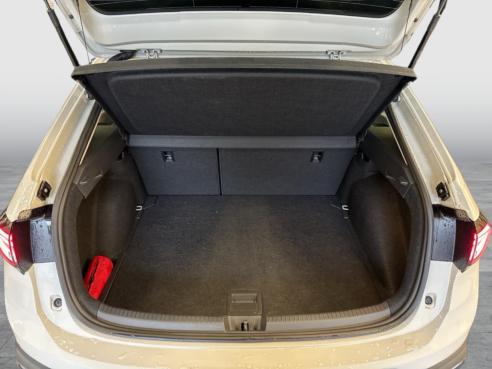 Volkswagen Taigo 1.5 STYLE AHK LM17 MATRIX CARPLAY SITZHEIZ