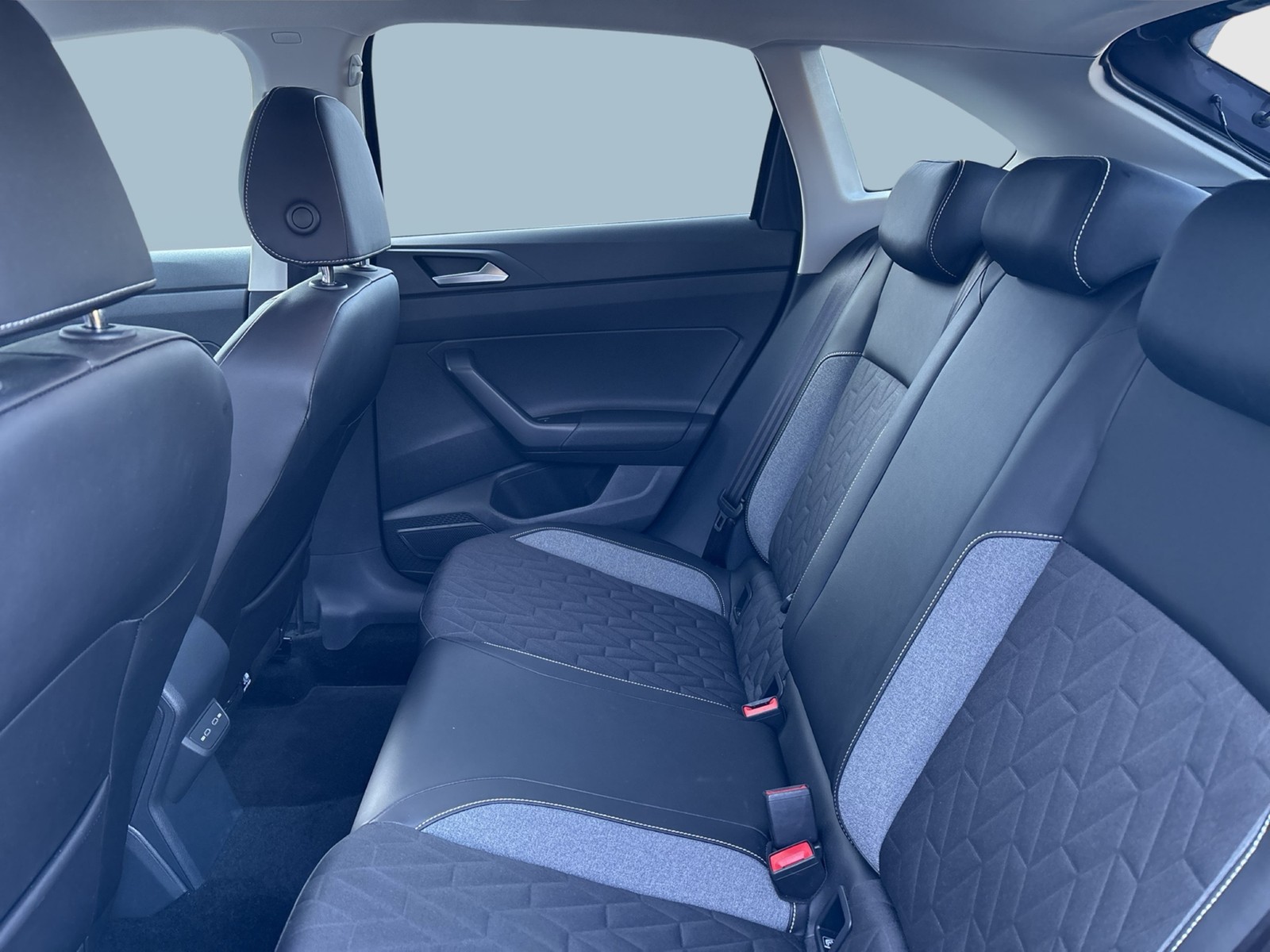 Volkswagen Taigo 1.0 GOAL ACC CARPLAY ALU SITZHEIZUNG LED