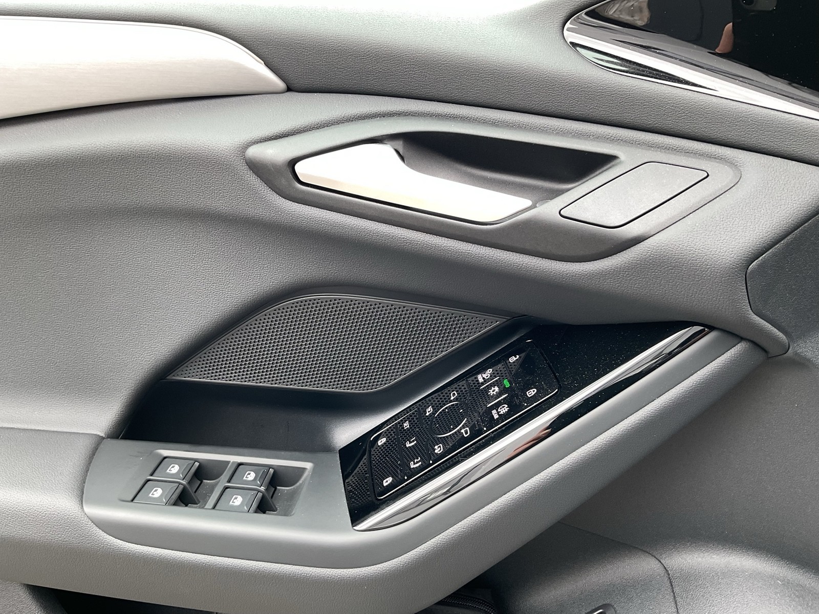 Audi A6 e-tron Avant quattro advanced AHK 360CAM LM20